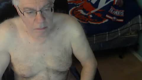 islesman22 online show from April 12, 10:08 am