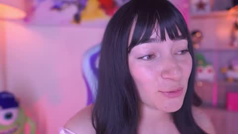 ISSA  online show from March 12, 8:52 pm