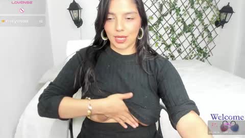 Issa  online show from March 6, 11:37 pm