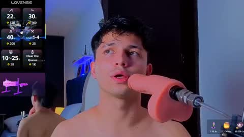 Issac online show from November 8, 5:43 am