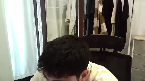 italianboybcn online show from November 13, 9:45 am