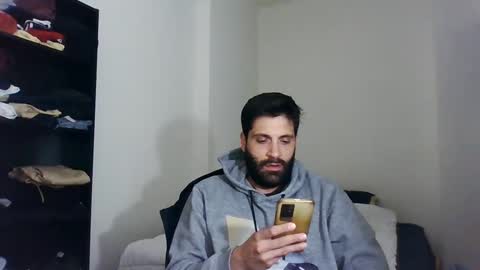 Snapshot of italianboybcn chatting on March 2, 6:59 am italianboybcn online show from March 2, 6:59 am