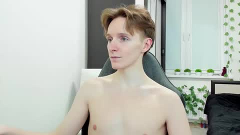 Ethan online show from March 4, 5:32 pm