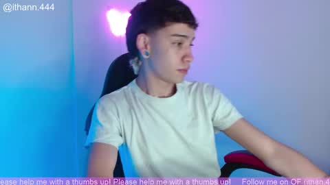 Snapshot of ithan_rose chatting on October 5, 10:12 am Ithan online show from October 5, 10:12 am