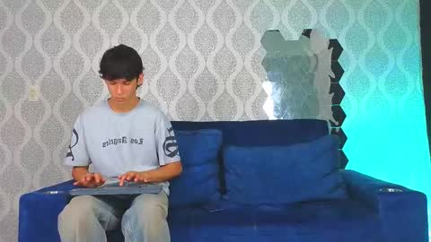 Ithan and Friends online show from March 11, 1:12 pm