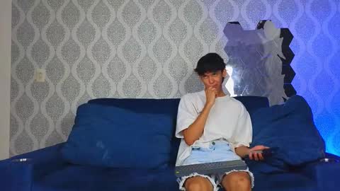 Ithan and Friends online show from March 5, 1:17 pm