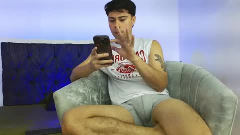 Ithan and Friends online show from February 18, 6:46 am