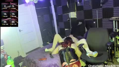 itsalex420710 online show from February 22, 4:29 am