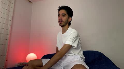 itsmartin_ online show from February 15, 3:55 pm