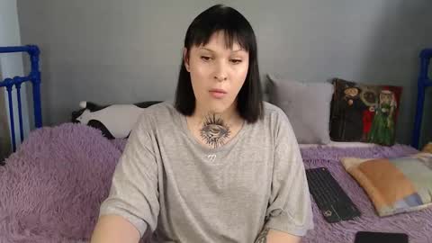 Snapshot of ivamayy chatting on October 20, 7:13 am Sasha online show from October 20, 7:13 am