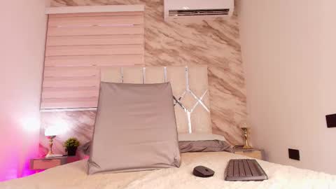 ivanna online show from February 22, 8:11 pm