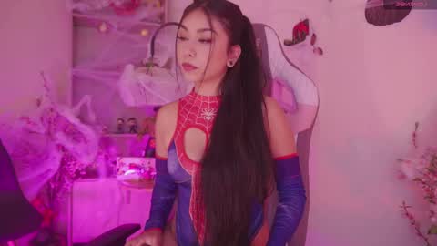 iveet  online show from October 30, 7:36 pm