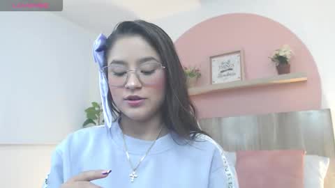 I V E T T E online show from March 28, 2:35 am