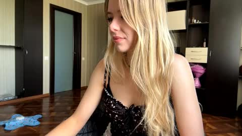 Scarlett online show from June 5, 7:14 am