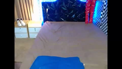 IvoneGodWill online show from December 5, 9:30 am