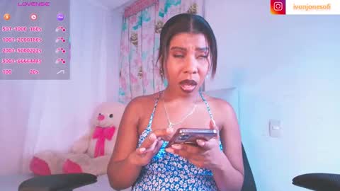  Ivon  Miss Jones  online show from November 22, 2:43 am