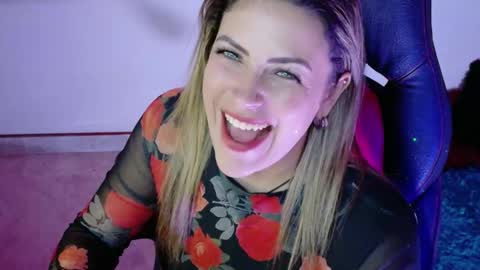 Diana Rojas  online show from November 9, 2:15 am