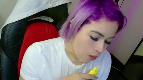 Diana Rojas  online show from April 19, 7:42 am