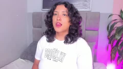 Ivy and Molly online show from September 23, 7:53 pm