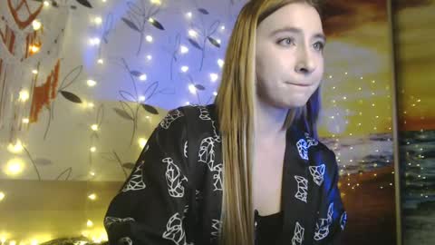 Snapshot of ivy_dean_ chatting on February 10, 10:51 pm Ivy online show from February 10, 10:51 pm