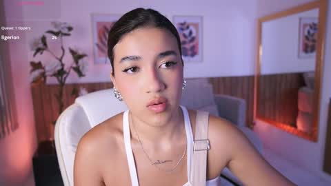 Ivy Grabes online show from April 21, 1:42 am