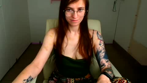 Ivy online show from June 26, 12:54 pm
