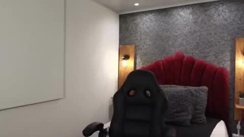 ivyrush09 online show from October 19, 11:31 pm