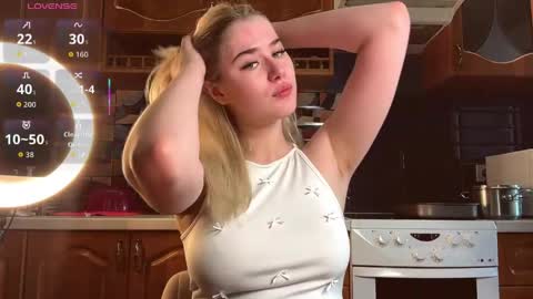 ivywairley online show from April 3, 3:46 am