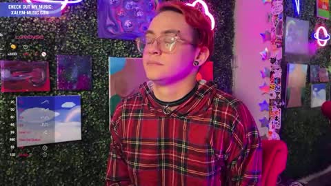 Muse hethey online show from December 8, 11:40 pm