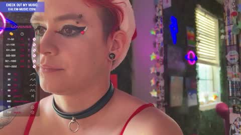 Muse hethey online show from December 7, 9:39 pm