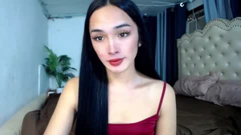 iwillcum4u_ online show from December 19, 12:11 pm