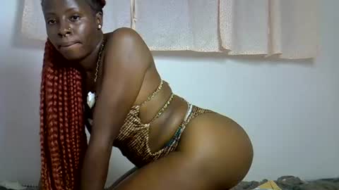 iynika online show from June 22, 3:25 am