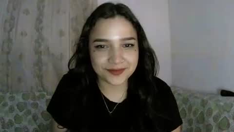 izzy_32 online show from December 17, 7:15 am