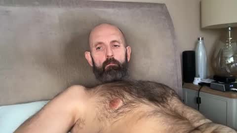 izzysboytoy1 online show from January 9, 2:55 pm