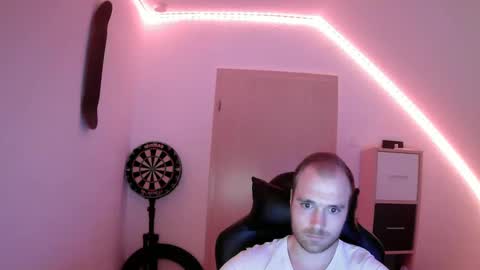 Snapshot of j_german783377 chatting on December 5, 6:06 pm here4y online show from December 5, 6:06 pm