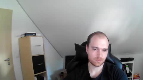 Snapshot of j_german783377 chatting on February 23, 10:17 am here4y online show from February 23, 10:17 am