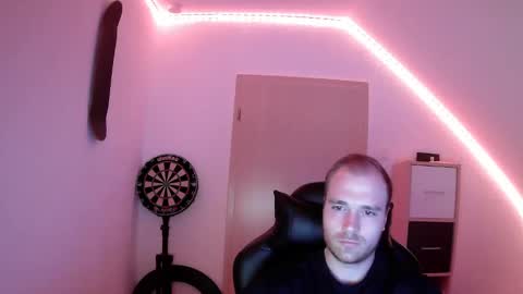 Snapshot of j_german783377 chatting on December 2, 6:38 pm here4y online show from December 2, 6:38 pm
