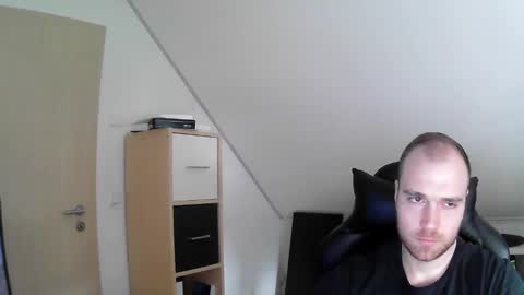 Snapshot of j_german783377 chatting on January 27, 11:43 am here4y online show from January 27, 11:43 am