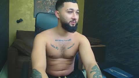 Snapshot of jacezachary chatting on March 2, 12:32 pm JaceZachary online show from March 2, 12:32 pm