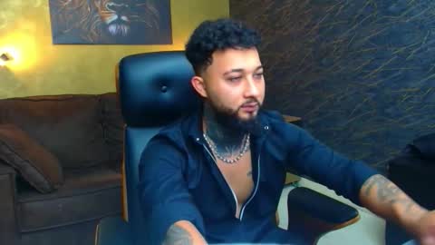 Snapshot of jacezachary chatting on September 29, 10:14 am JaceZachary online show from September 29, 10:14 am