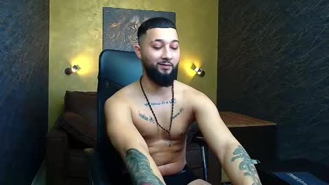 Snapshot of jacezachary chatting on March 5, 8:21 am JaceZachary online show from March 5, 8:21 am