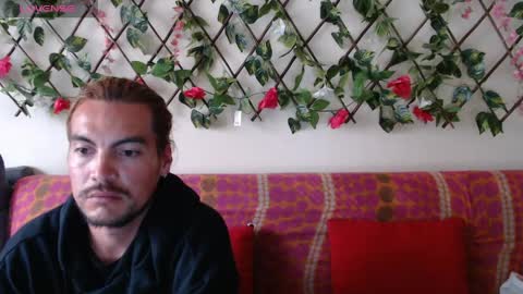 Jack and Emily online show from April 19, 9:28 pm