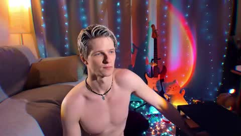 brestonsweet online show from December 20, 1:12 am