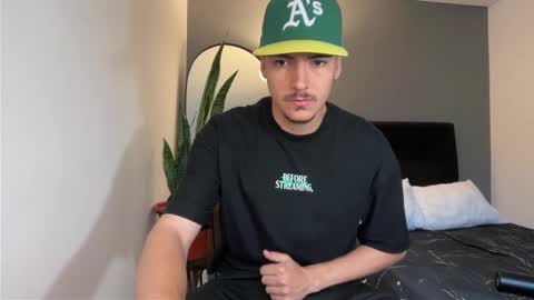 INDEPENDENT MODEL online show from February 13, 11:35 am