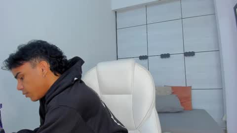 Jack online show from November 28, 4:42 am