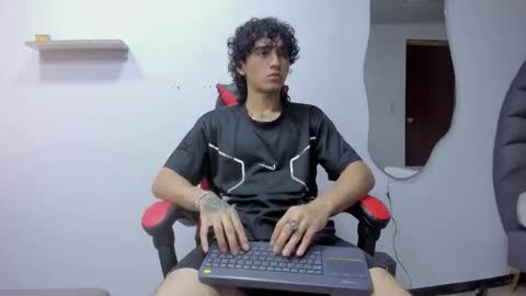 Jackes Taylor online show from October 13, 5:31 am