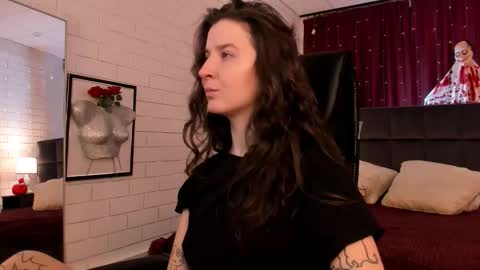 Snapshot of jackiebard chatting on October 22, 1:35 pm Jackie Byrd online show from October 22, 1:35 pm