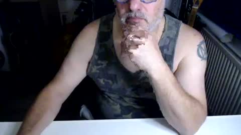 Jack independent model  online show from June 15, 8:34 pm
