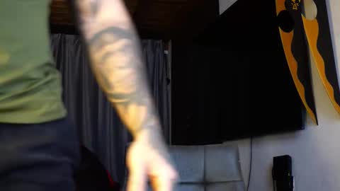 JC online show from December 23, 4:07 am