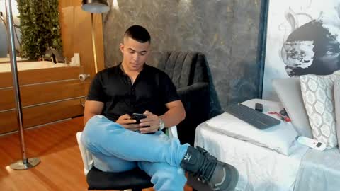 Snapshot of jacksonbell9 chatting on January 27, 4:22 pm Jackson Bell online show from January 27, 4:22 pm